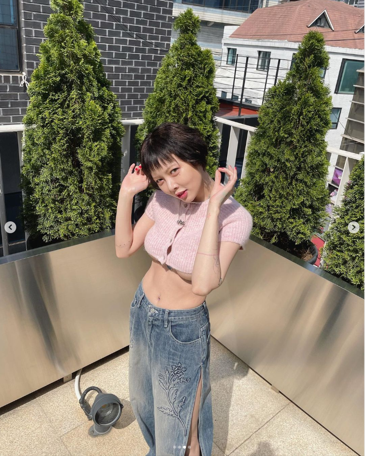 Hyuna Do You Like Summer Her Under Boob Ounfits