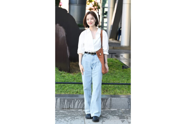 문채원 '청바지에 셔츠 기본템에도 돋보이는 미모'