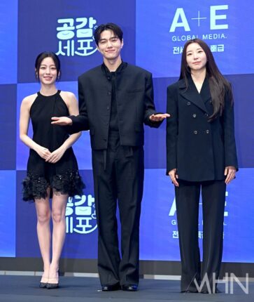 [포토] 강민아-김명수-권소현 '삼각관계에 공감중'