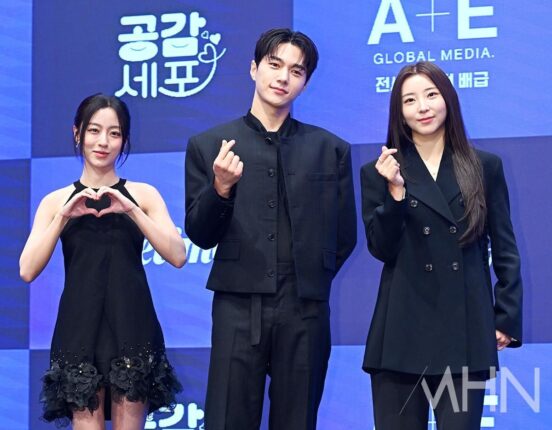 [포토] 강민아-김명수-권소현 '공감세포 사랑해주세요'