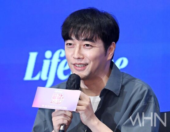 [포토] 인사말 하는 '공감세포' 김칠봉 감독