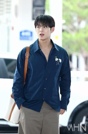 [포토] 세븐틴 민규 '기본템만 입어도 남다르네'