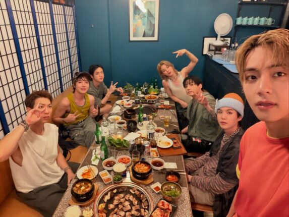 BTS V's London Adventure: Savoring 삼겹살 and Soju with the Band!