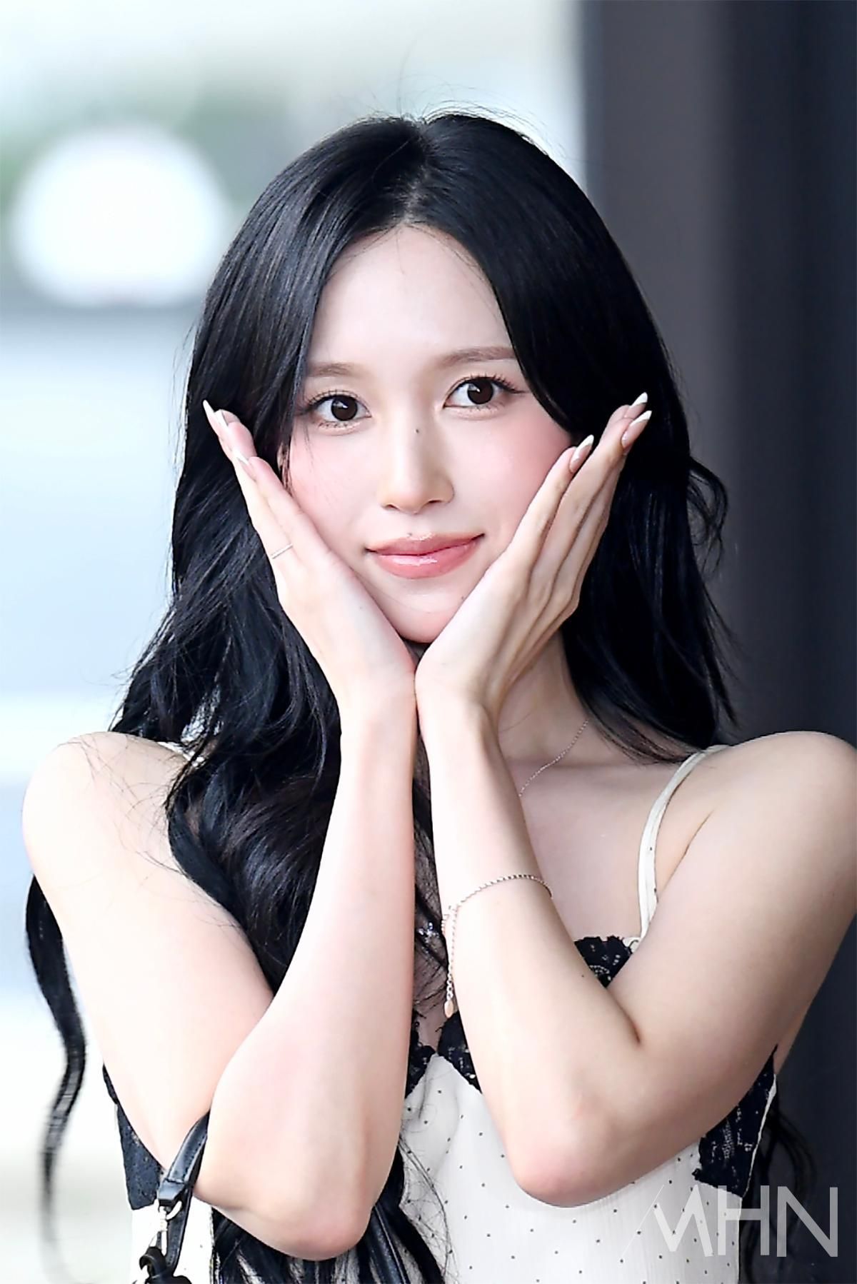 [포토] 트와이스 미나 ’꽃미녀’