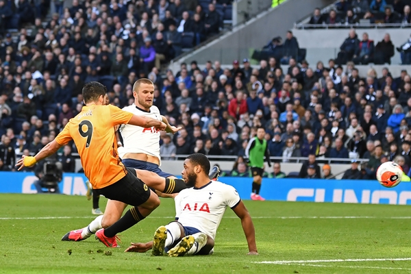 Epl ì˜êµ­ ë‹­ì€ ëŠ'ëŒ€ë„ ì´ê¸´ë‹¤ í† íŠ¸ë„˜ Vs ìš¸ë²„í–„íŠ¼ ì¶•êµ¬ ê¸°ì‚¬ë³¸ë¬¸ MhnìŠ¤í¬ì¸ 