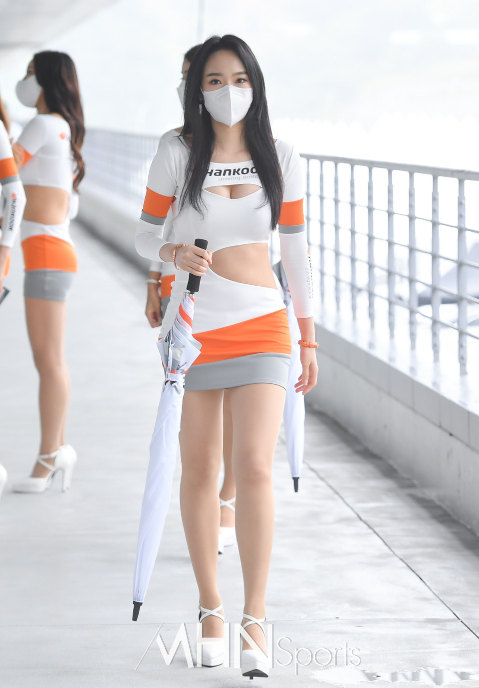 레이싱모델 김다나 '심쿵! 아이컨텍'[포토]