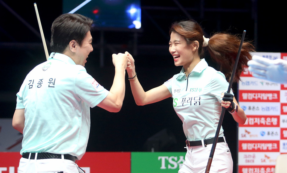 TS샴푸∙푸라닭 김종원(좌)-용현지, PBA