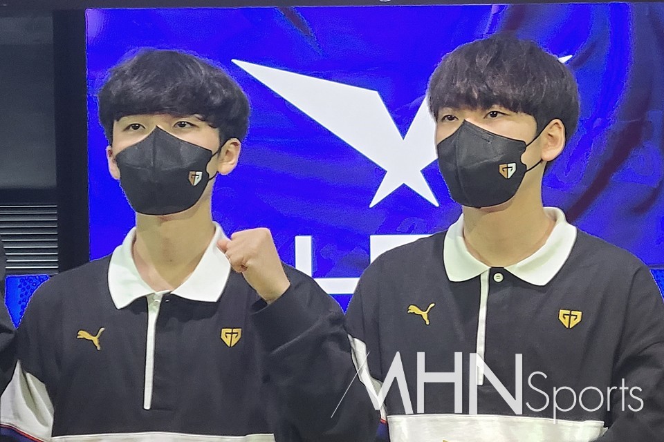 피넛-영재 위대해질 정글러[포토] < LOL < e스포츠 < 스포츠 < 기사본문 - MHN / 엠에이치앤 피넛-영재 위대해질 정글러[포토] - MHN / 엠에이치앤