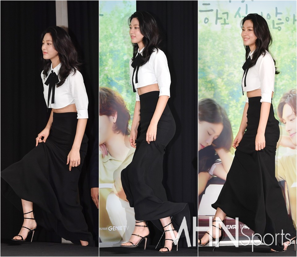 설현, 우아한 발걸음