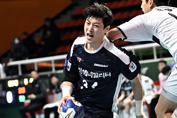 사진 두산 강전구, 한국핸드볼연맹