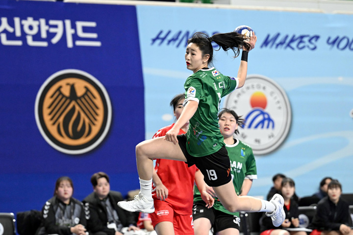 당당한 핸드볼 국가대표 김다영 우리 장점 살려 8강 목표 이루겠다... 국가대표 김다영 우리 장점 살려 8강 목표 이루겠다 - MHN / 엠에이치앤