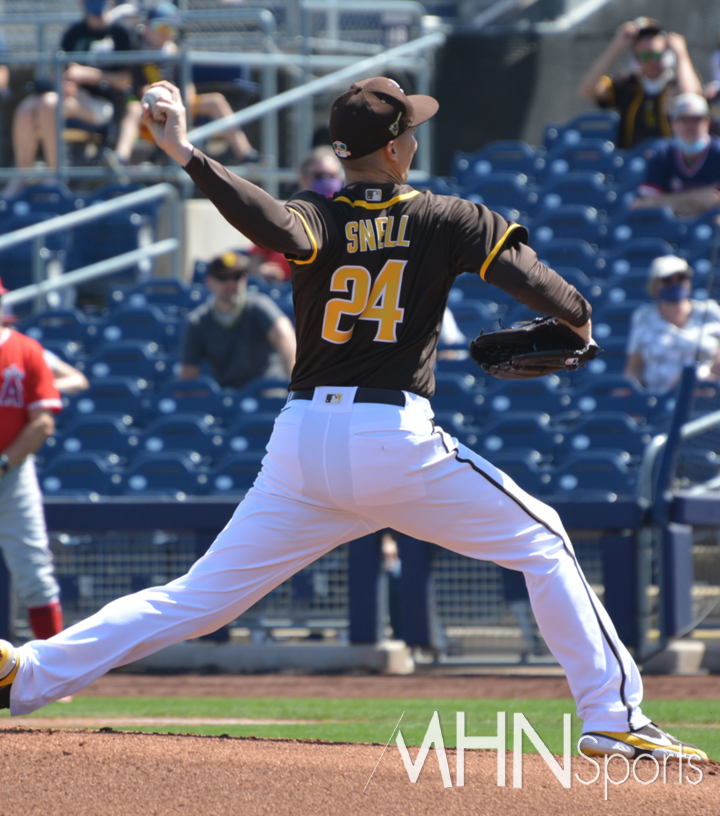 (블레이크 스넬은 지난해 샌디에이고 소속으로 내셔널리그 최고의 투수에게 주는 사이영 상을 수상했다)