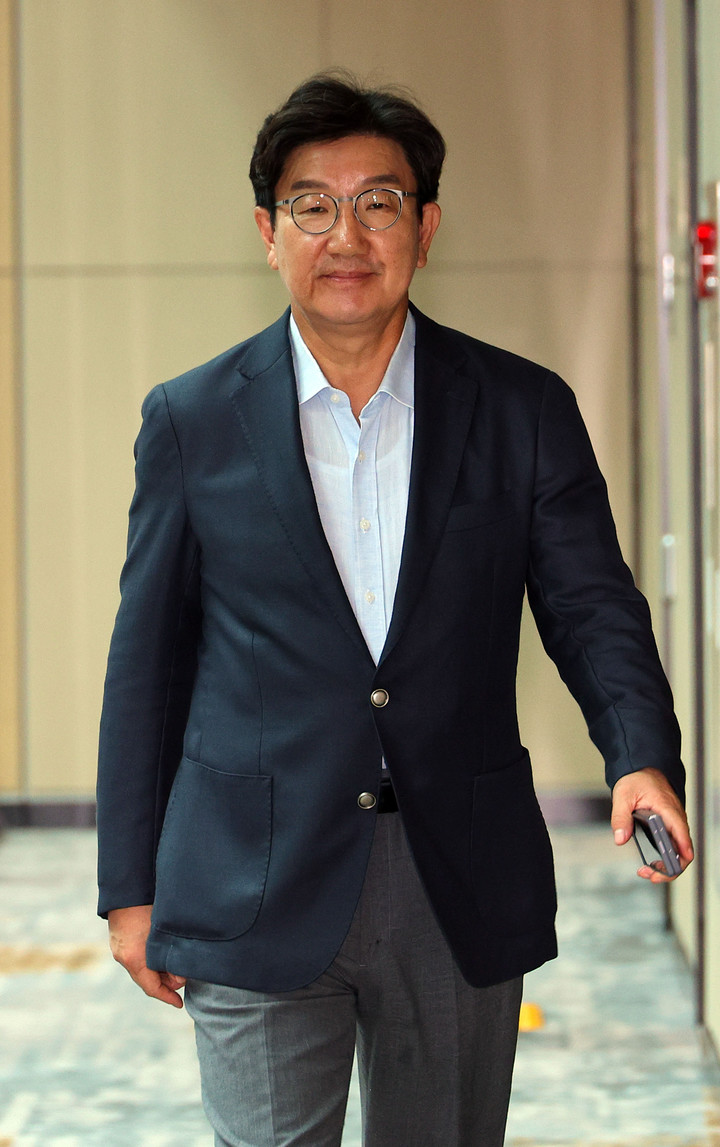 지난 5일 5선 이상 의원 오찬 회동에 참석하고 있는 권성동 국민의힘 의원