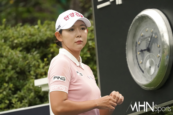 [mhn포토] 박보겸, 우승 간절한 시선 < 포토 < 스포츠 < 기사본문 - MHN스포츠 / MHN Sports [mhn포토] 박보겸, 우승 간절한 시선