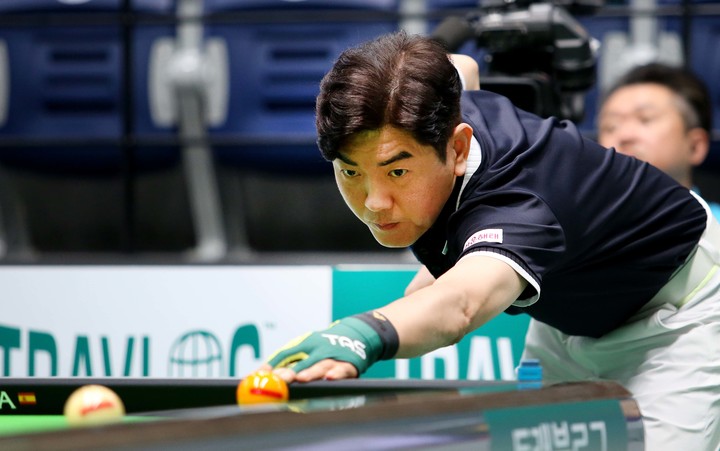 크라운해태 김재근