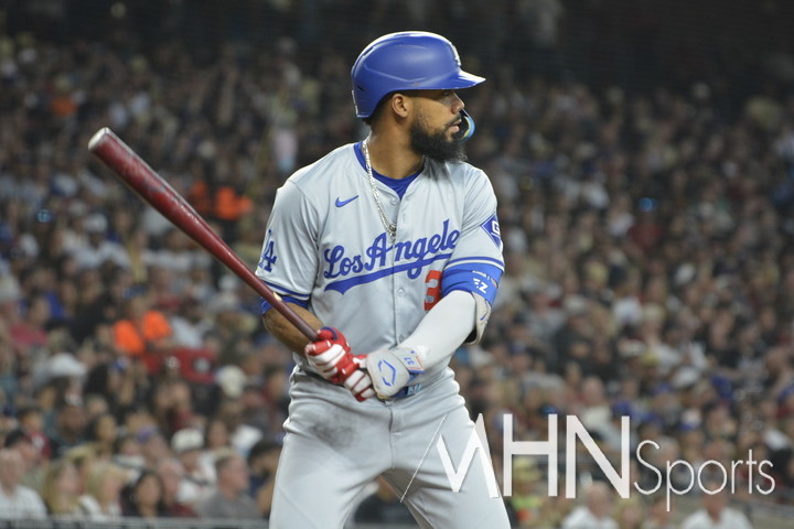  (다저스 좌익수 테오스카 에르난데스도 이날 경기에서 솔로홈런을 터트렸다)