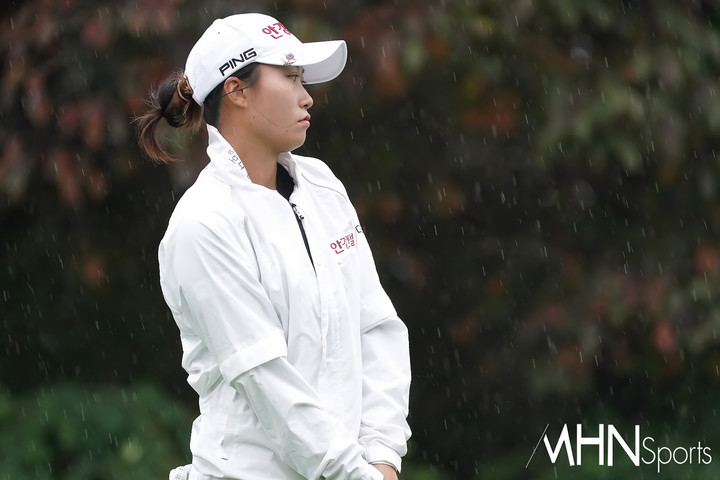 [mhn포토] 박아름, 들어가라 버디 퍼트 < 포토 < 스포츠 < 기사본문 - MHNsports / MHN스포츠 [mhn포토] 박아름, 들어가라 버디 퍼트