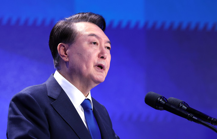 21일 서울 서대문구 경찰청 참수리홀에서 열린 '제79주년 경찰의 날' 기념식에서 축사를 하고 있는 윤석열 대통령