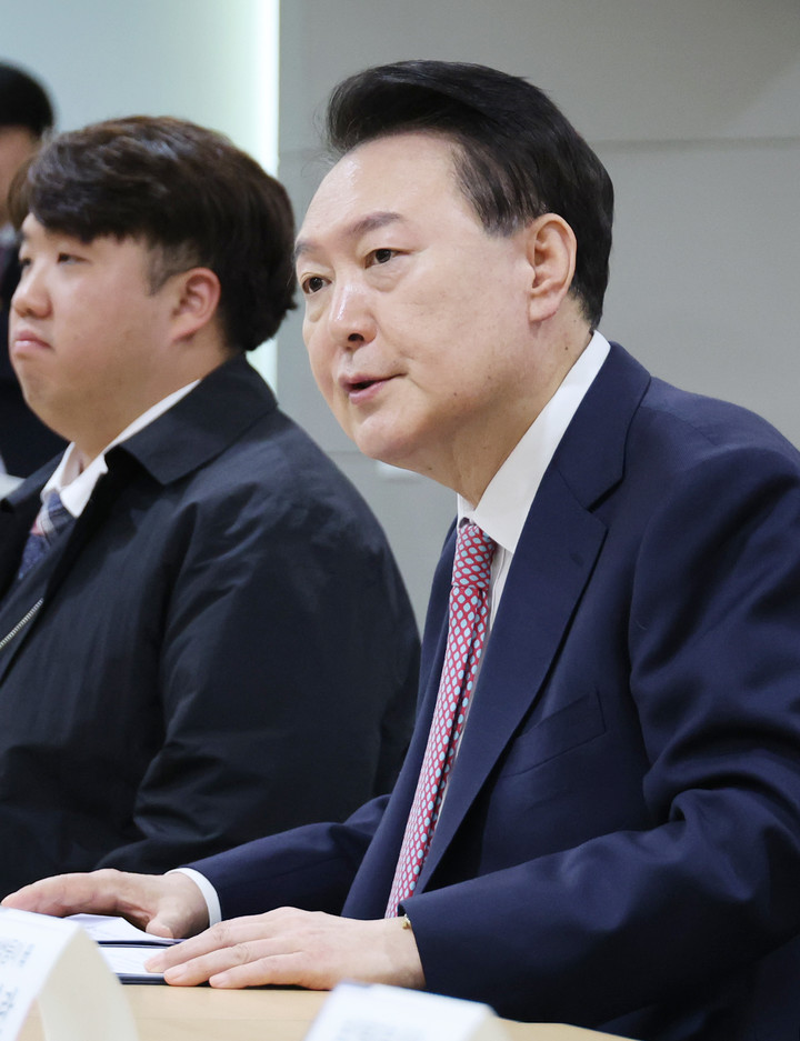 28일 서울성모병원에서 열린 '이른둥이의 건강한 성장 지원을 위한 간담회'에 참석해 발언하고 있는 윤석열 대통령