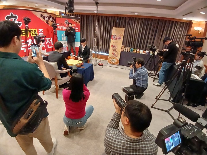 대국장의 취재 열기도 뜨겁다.(MHN스포츠 엄민용 선임기자)