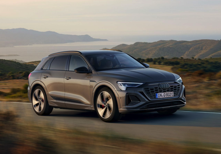 아우디 Q8 e-트론