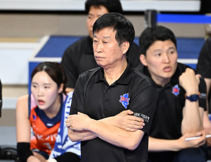 기업은행 김호철 감독