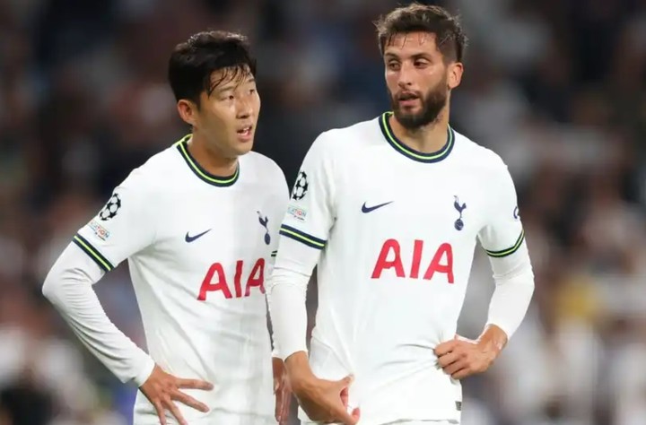 토트넘의 손흥민(왼쪽)과 로드리고 벤탄쿠르