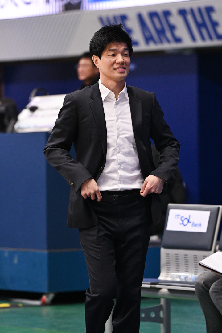 용인 삼성생명 하상윤 감독