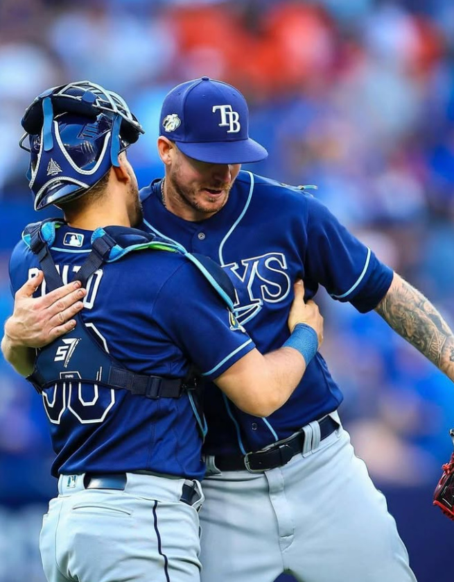 (탬파베이 시절의 포수 핀토(왼쪽))