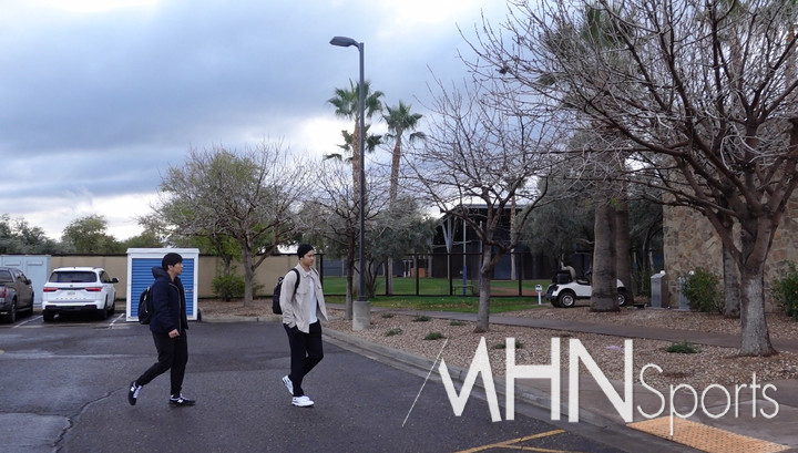 (클럽하우스로 출근하는 오타니 쇼헤이의 모습)