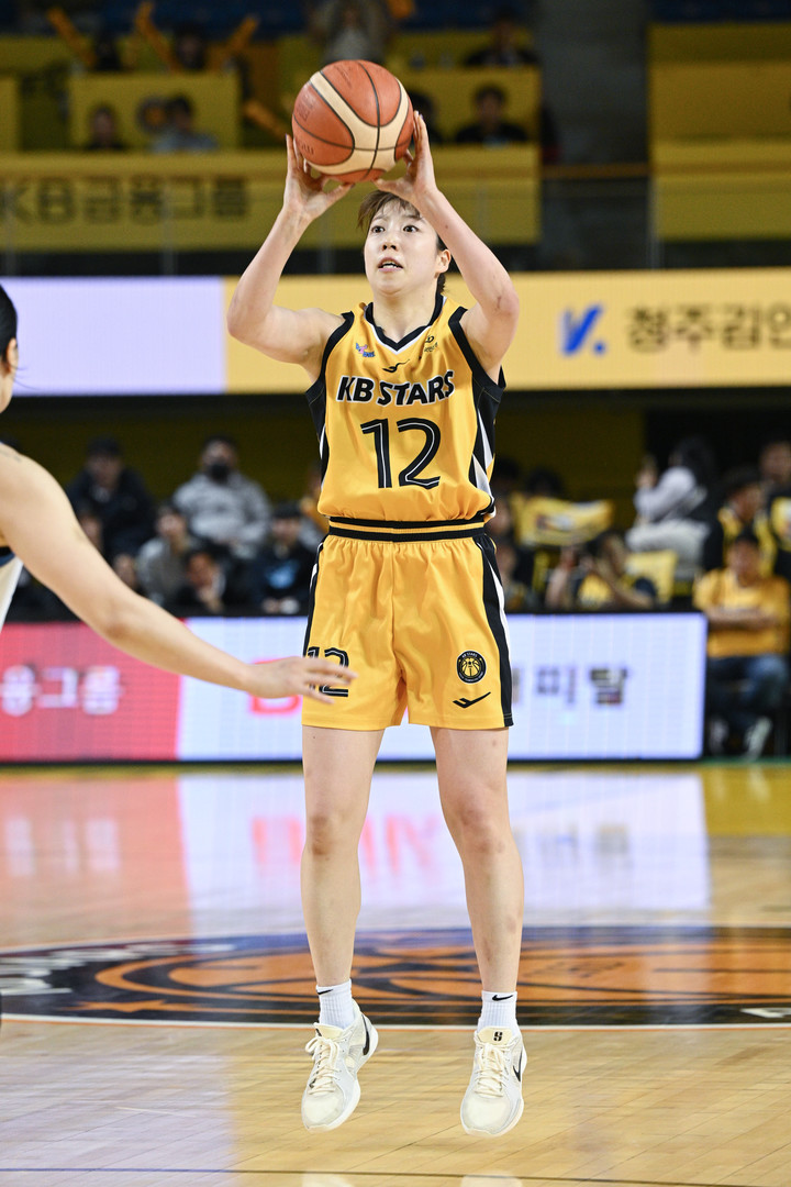 청주 KB스타즈 나카타 모에