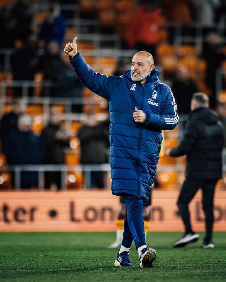 노팅엄 포레스트를 이끌고 있는 누누 에스피리투 산투 감독