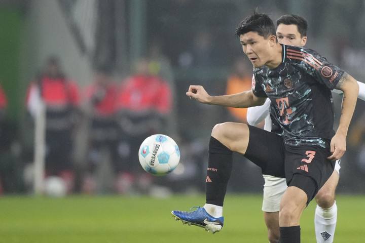 바이에른 뮌헨 수비수 김민재