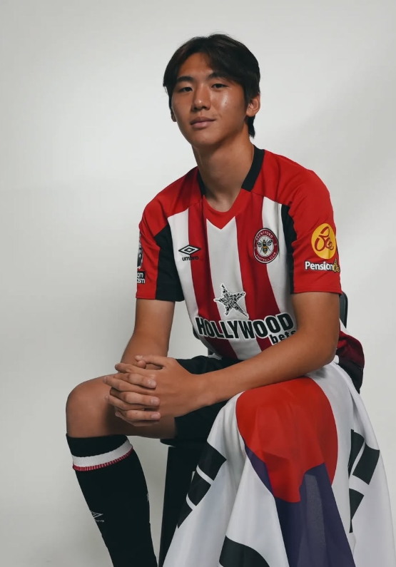 브렌트포드 김지수