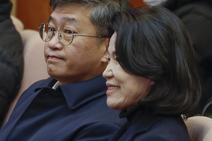 23일 서울 헌법재판소 대심판정에서 열린 자신의 탄핵소추안 판결에 참석한 이진숙 방송통신위원장