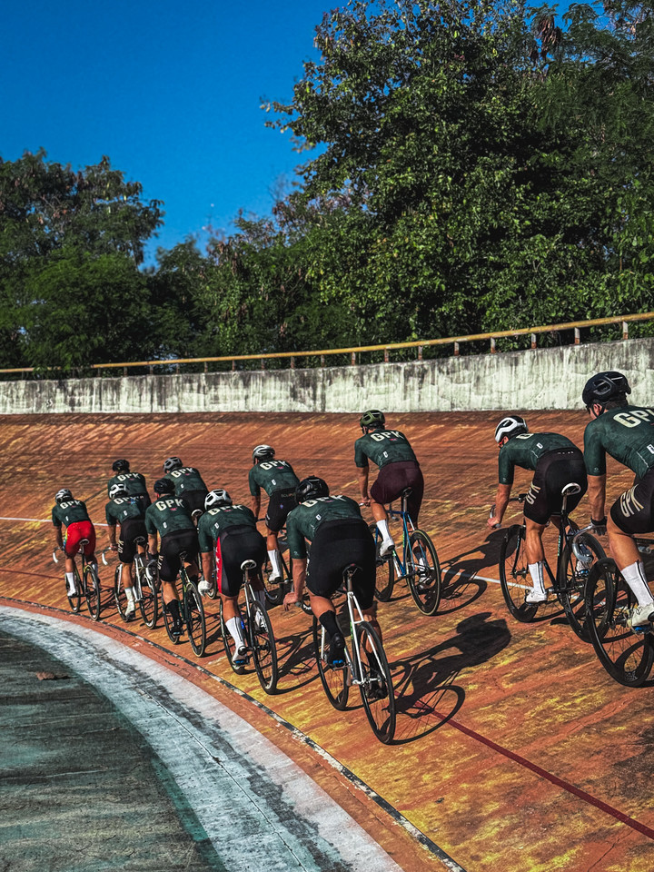 태국 치앙마이에서 훈련 중인 경륜 김포팀.(사진 국민체육진흥공단 제공)