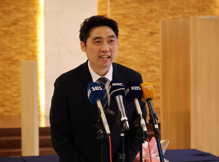 김동문 대한배드민턴협회 신임 회장