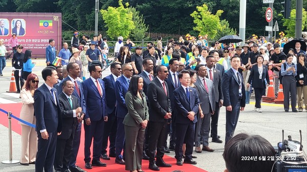 아비 아흐메드 알리(Abiy Ahmed Ali) 이디오피아 총리 , 육동한 