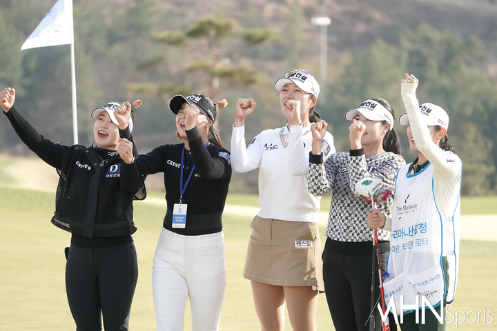 [mhn포토] 18번홀 대방건설 파이팅을 외치며 마무리 < 포토뉴스 < 골프 < 스포츠 < 기사본문 - MHN / 엠에이치앤 [mhn포토] 18번홀 대방건설... 