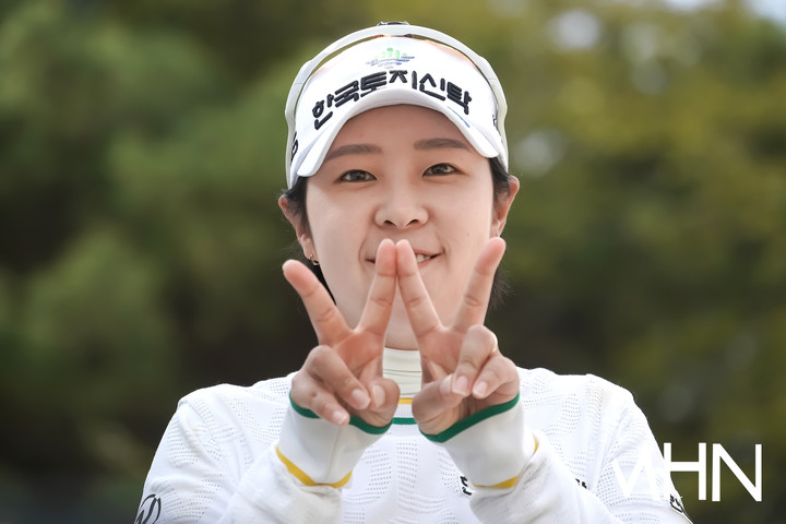 [mhn포토] 박지영, 시상식 기다리며 위브 브이