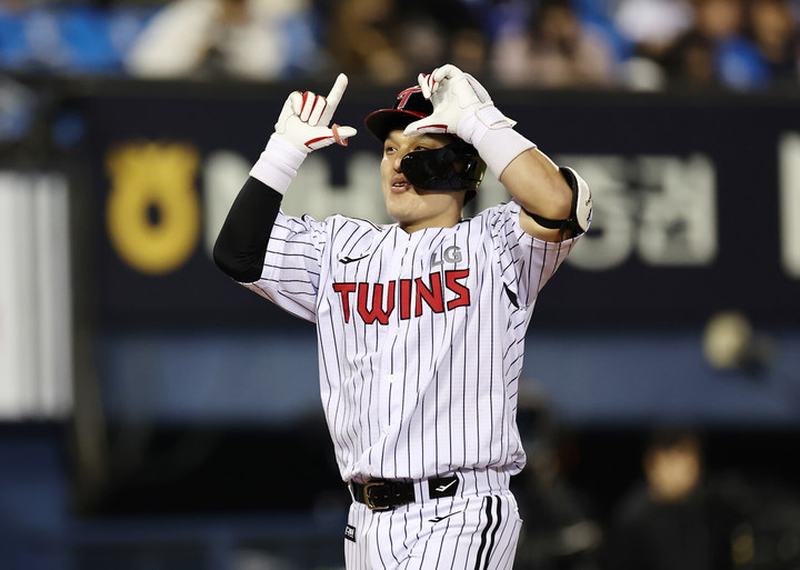 한화 폰세-LG 박동원, 최고의 투타로 뽑혔다...3~4월 쉘힐릭스 플레이어 선정 < KBO < 국내야구 < 스포츠 < 기사본문 -  MHN / 엠에이치앤