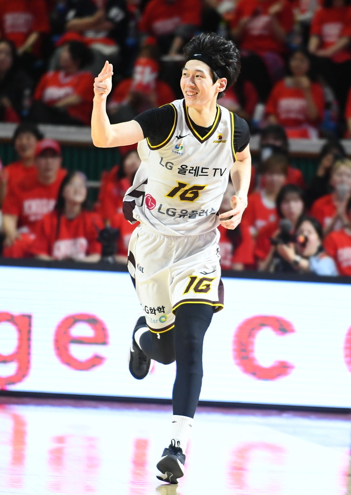 창원 LG 정인덕