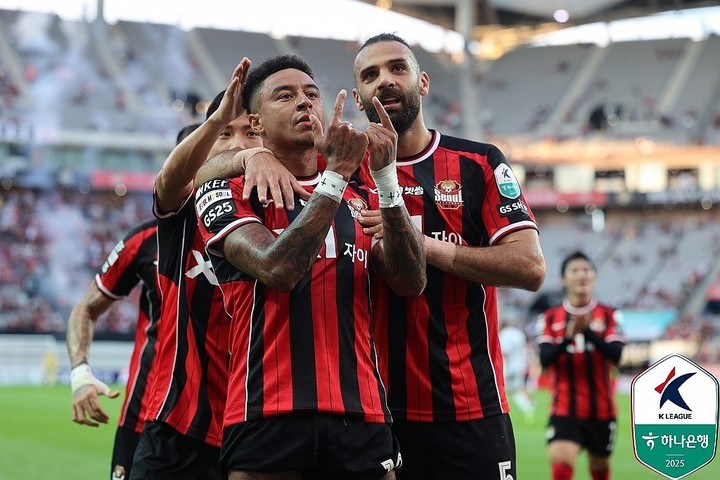 '레전드' 기성용을 떠나보낸 프로축구 K리그1 FC서울이 기성용을 품은 포항 스틸러스와 맞대결에서 쾌승을 거뒀다.