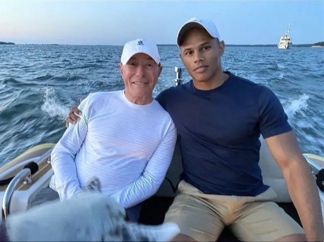 왼쪽부터 데이비드 게펜, 도노반 마이클스