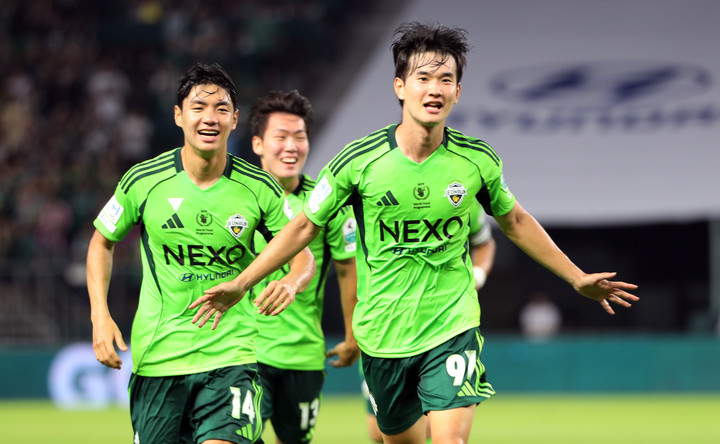 Jeonbuk Hyundai Extends Unbeaten Streak to 19 Matches with
