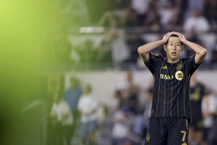 ソン・フンミン、LAFCホームデビュー戦で逆転負けに「ファンを