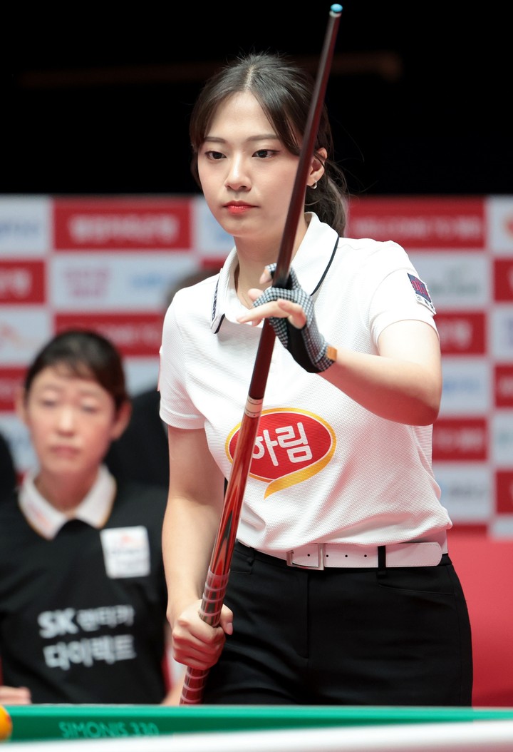 하림 정보윤