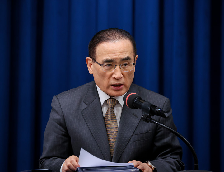 위성락 국가안보실장이 24일 용산 대통령실에서 이재명 대통령 아세안 순방 및 APEC 정상회의 일정 관련 브리핑을 하고 있다.