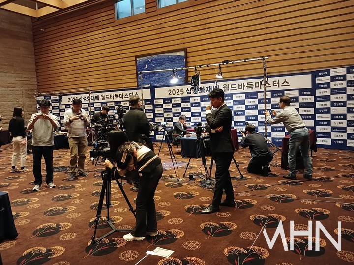 대국장의 취재 열기가 뜨겁다.(사진 제주에서 MHN 엄민용 선임기자)