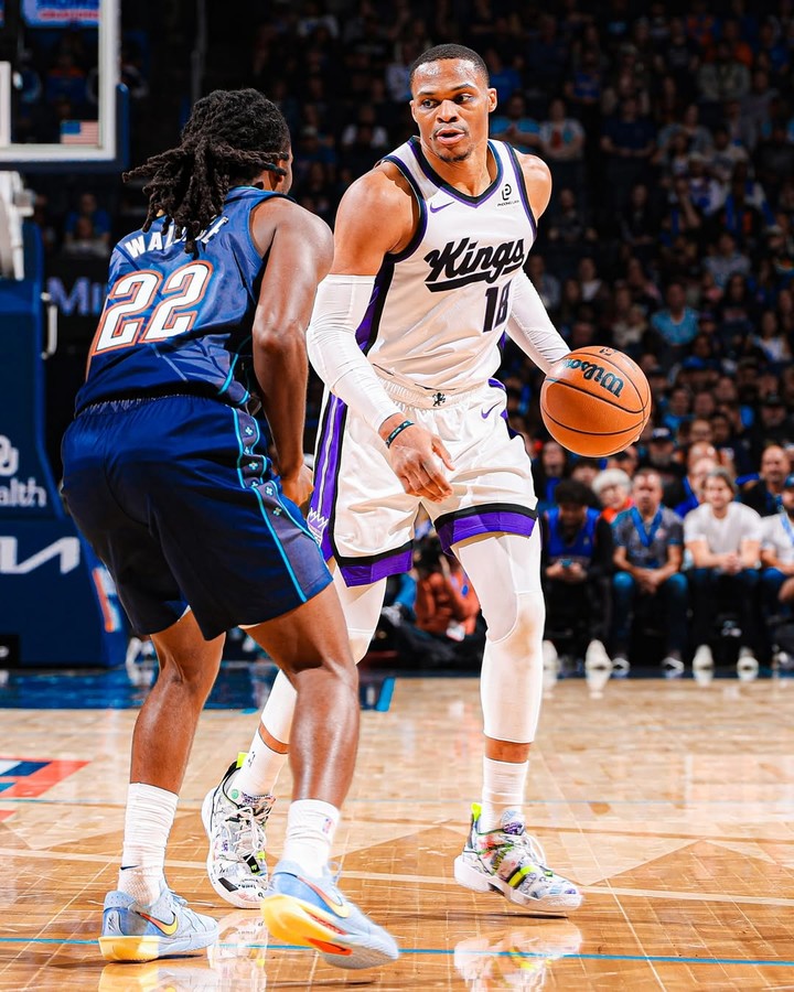 러셀 웨스트브룩(오른쪽)